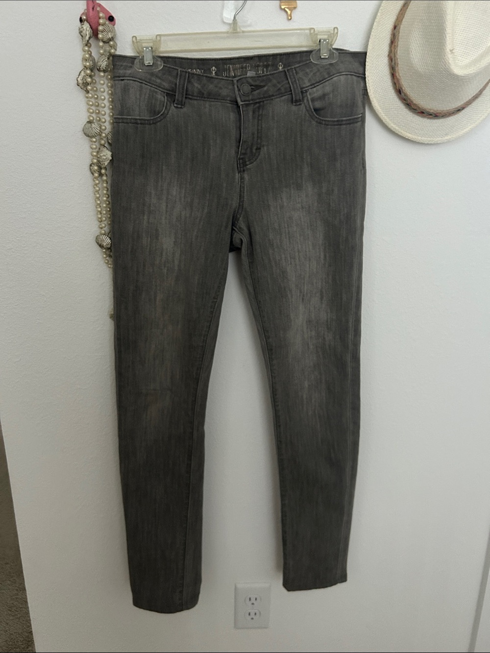 Jennifer Lopez Grey Skinny Jeans with Subtle Fade